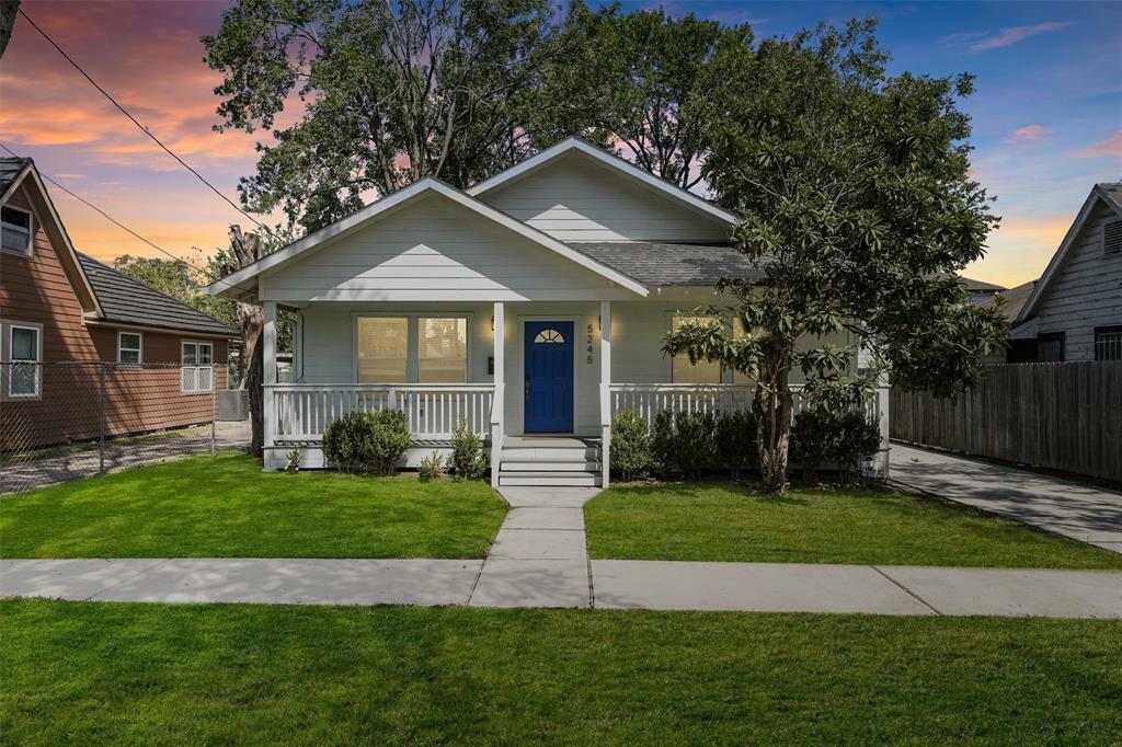 Property Photo:  5245 Clay Street  TX 77023 