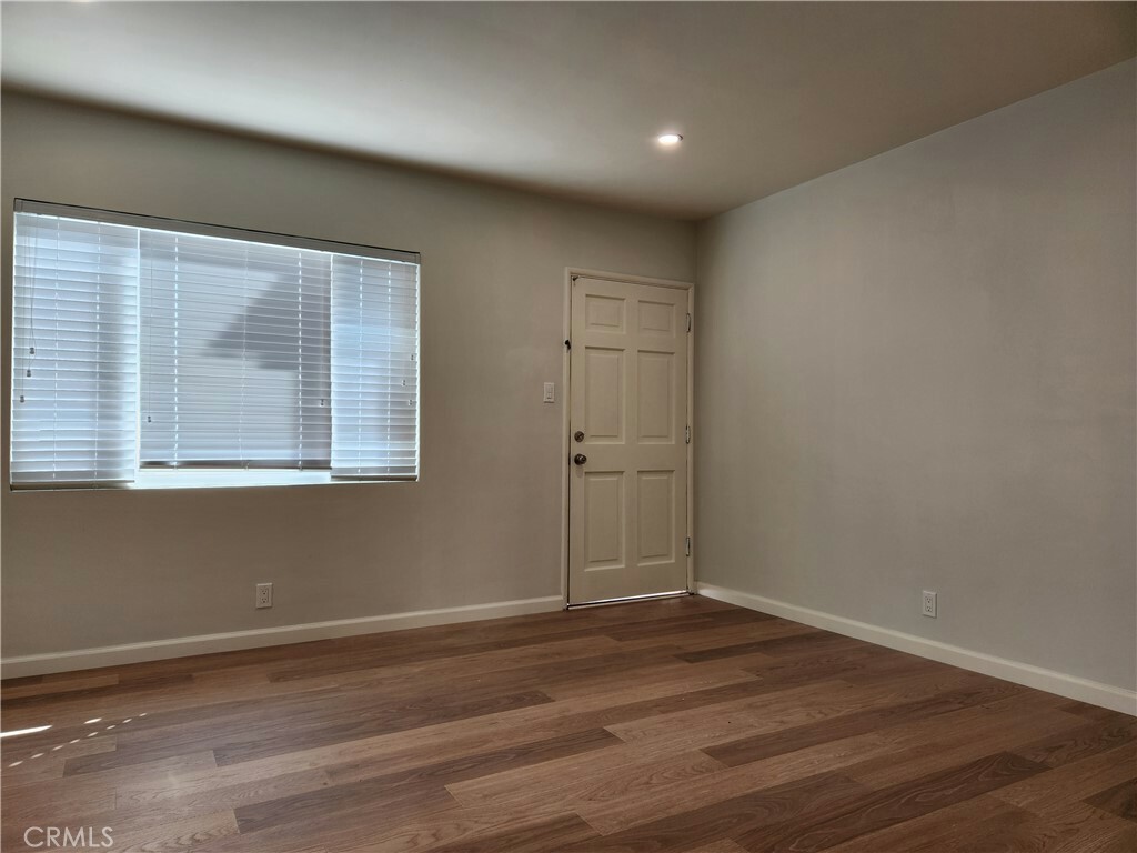 Property Photo:  1123 E Chestnut Street A  CA 91205 