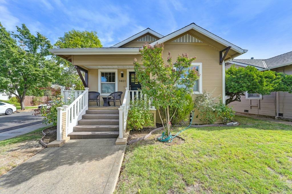 Property Photo:  1401 33rd Street  CA 95816 