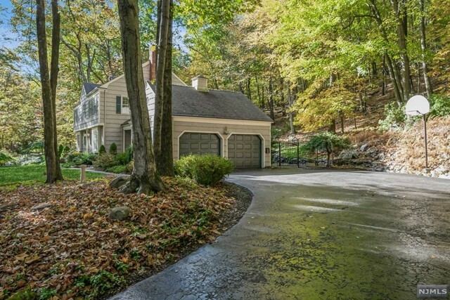 Property Photo:  68 Green Hill Road  NJ 07405 