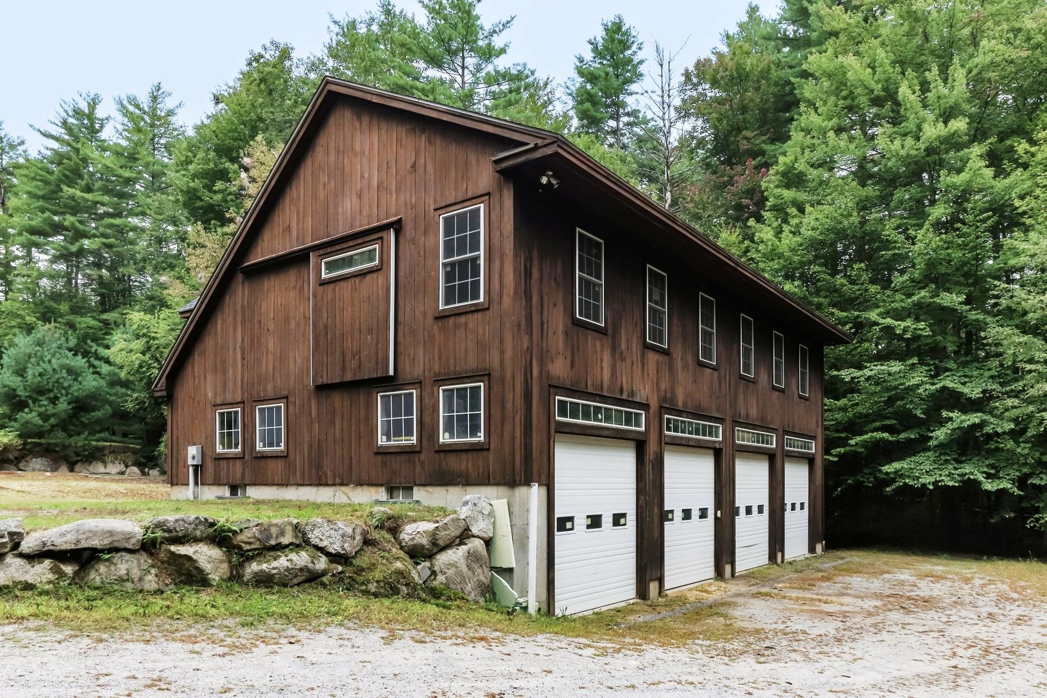 Property Photo:  7 Arrowwood Road  NH 03070 