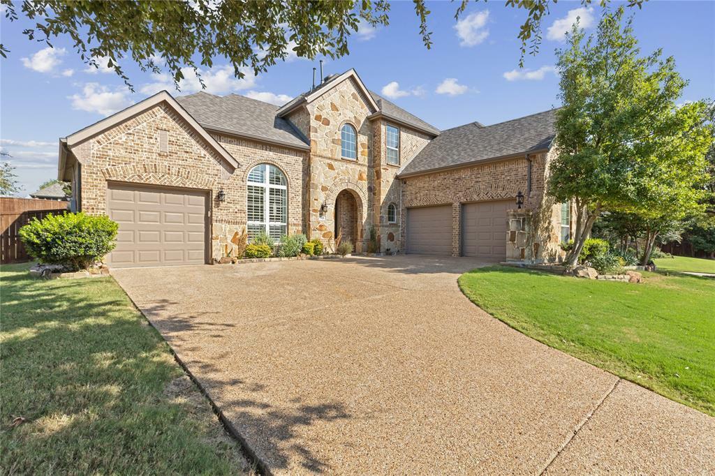 Property Photo:  911 Hawthorn Drive  TX 75078 