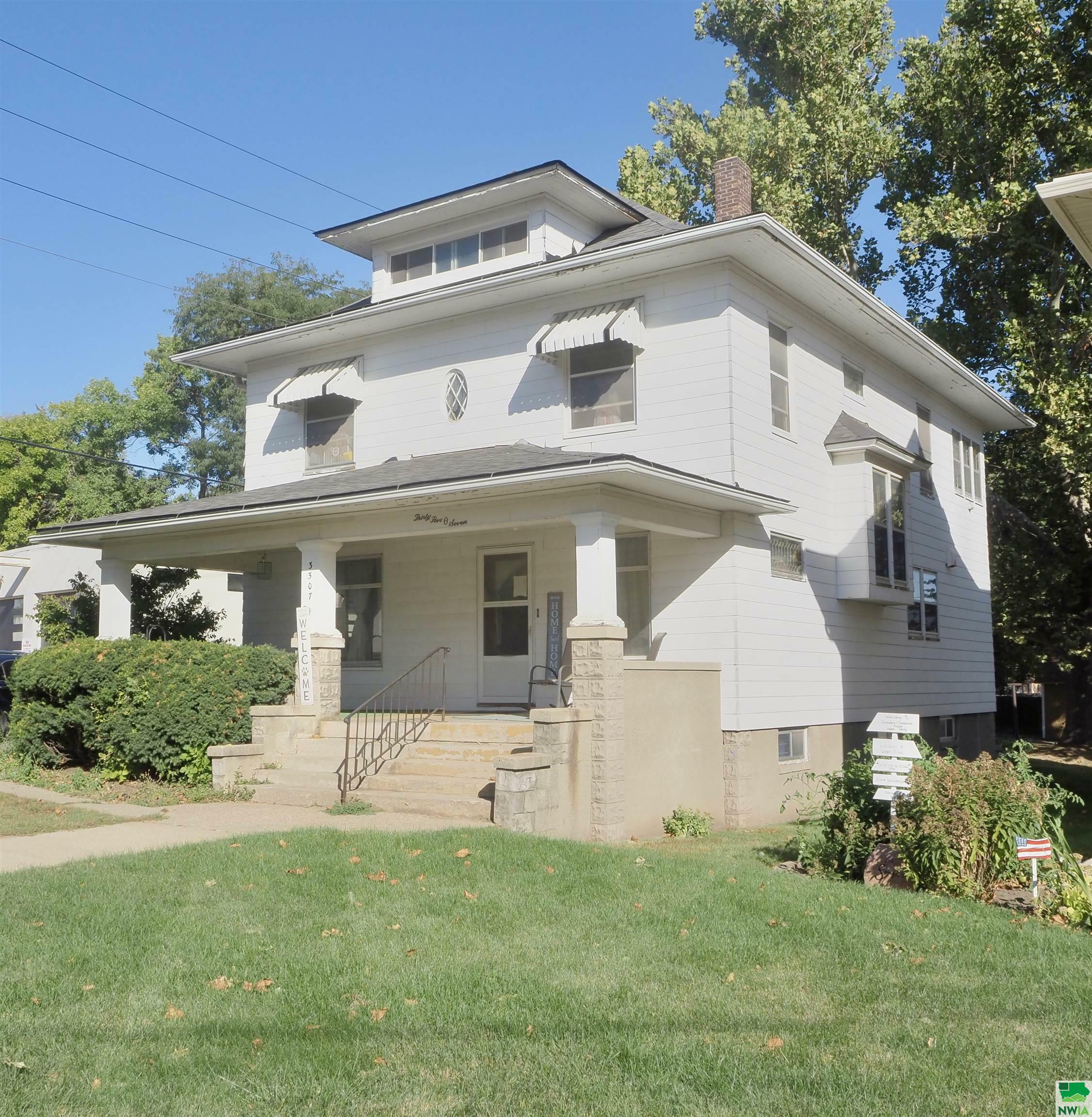 Property Photo:  3507 Stone Ave  IA 51106 