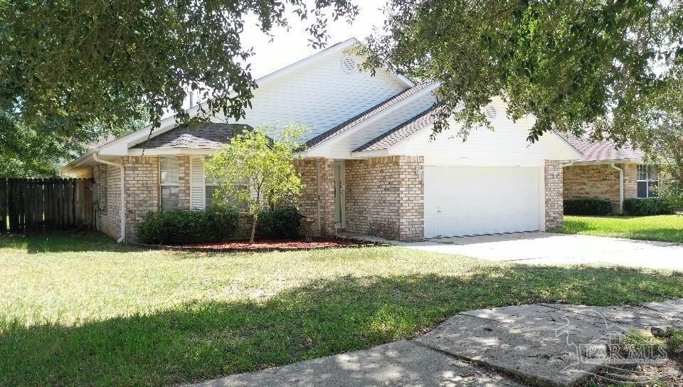 Property Photo:  2329 Caddy Shack Ln  FL 32526 