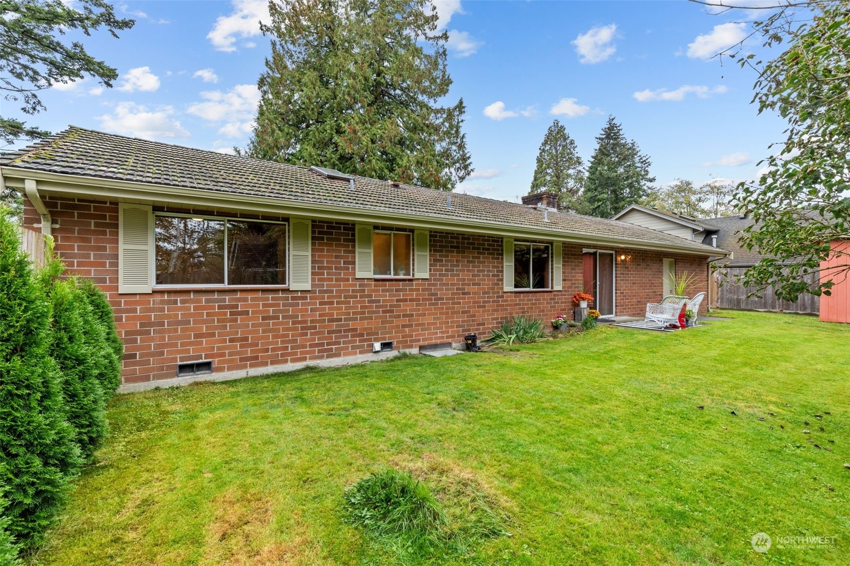 Property Photo:  1930 Bayview Avenue  WA 98230 