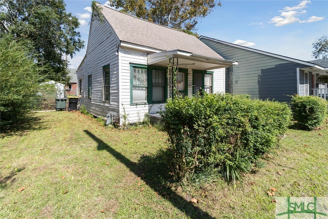 Property Photo:  1010 Wolf Street  GA 31401 