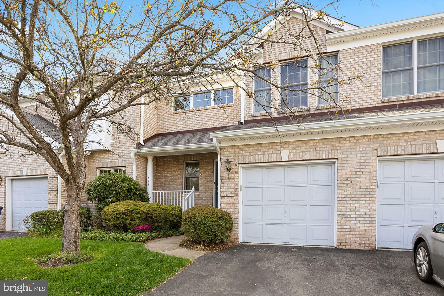 Property Photo:  315 Rodney Court  NJ 08540 