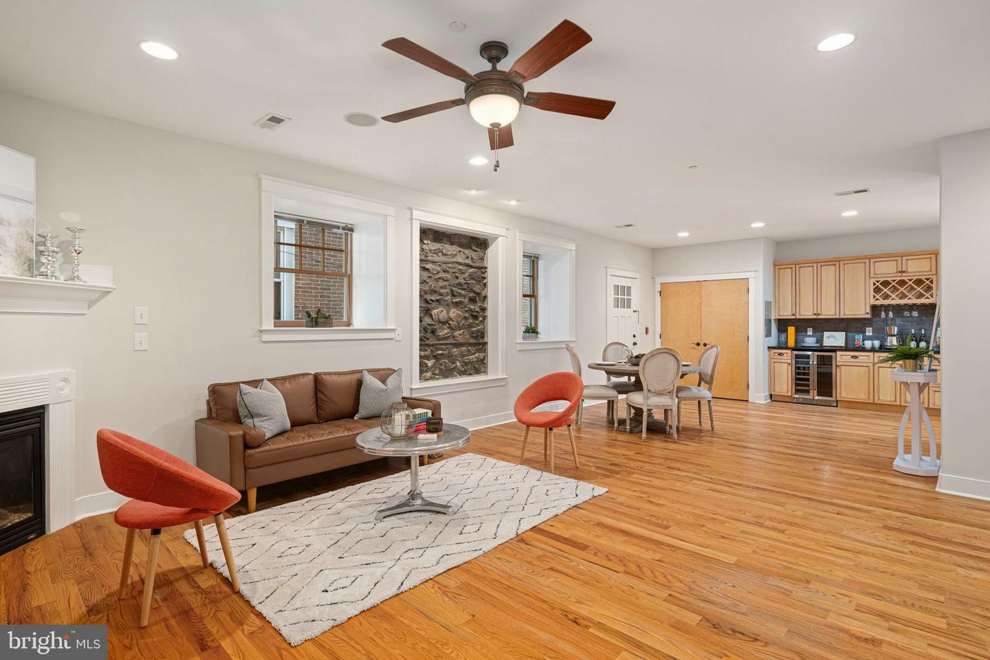 Property Photo:  4557 Manayunk Avenue 7  PA 19128 