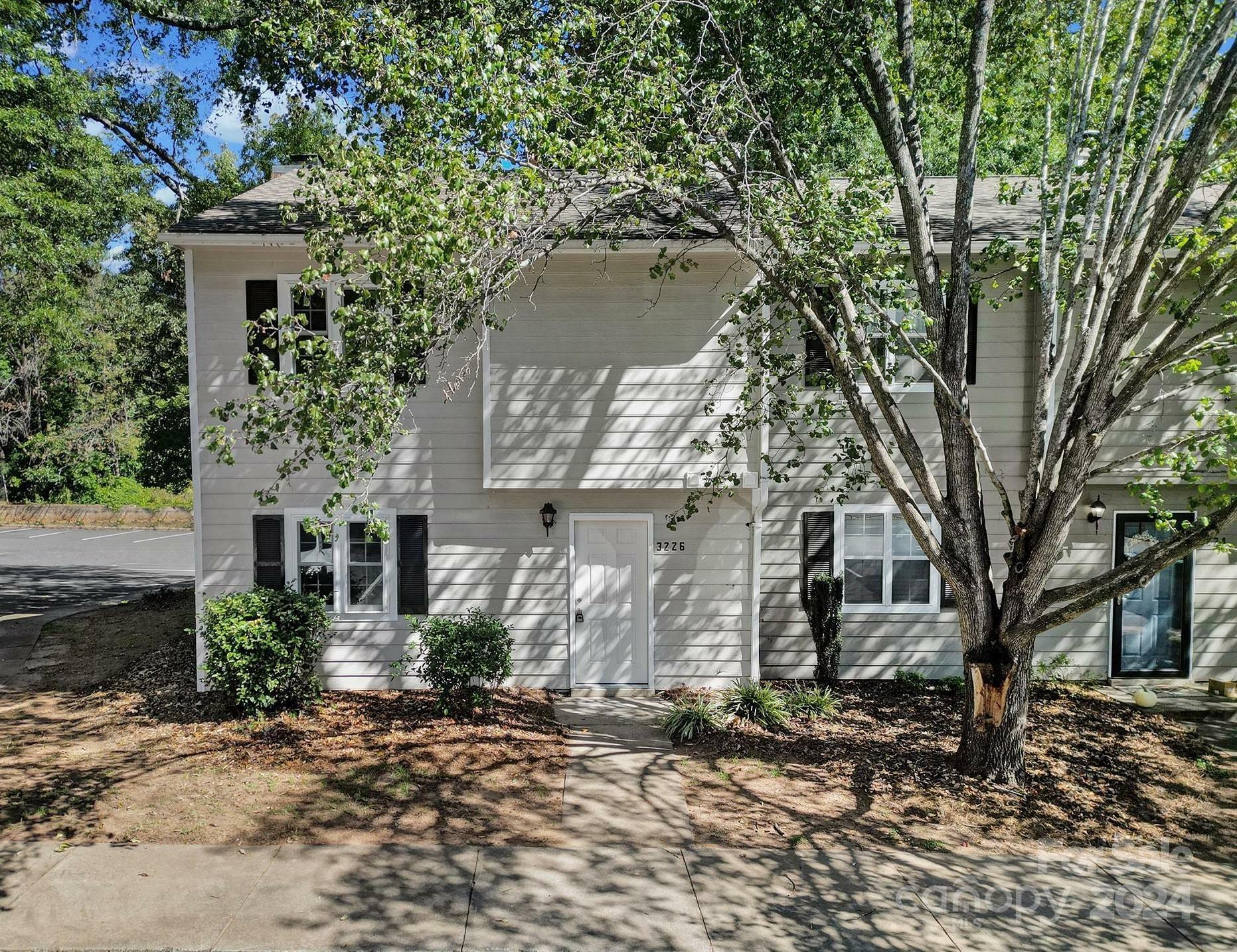 3226 Heathstead Place  Charlotte NC 28210 photo