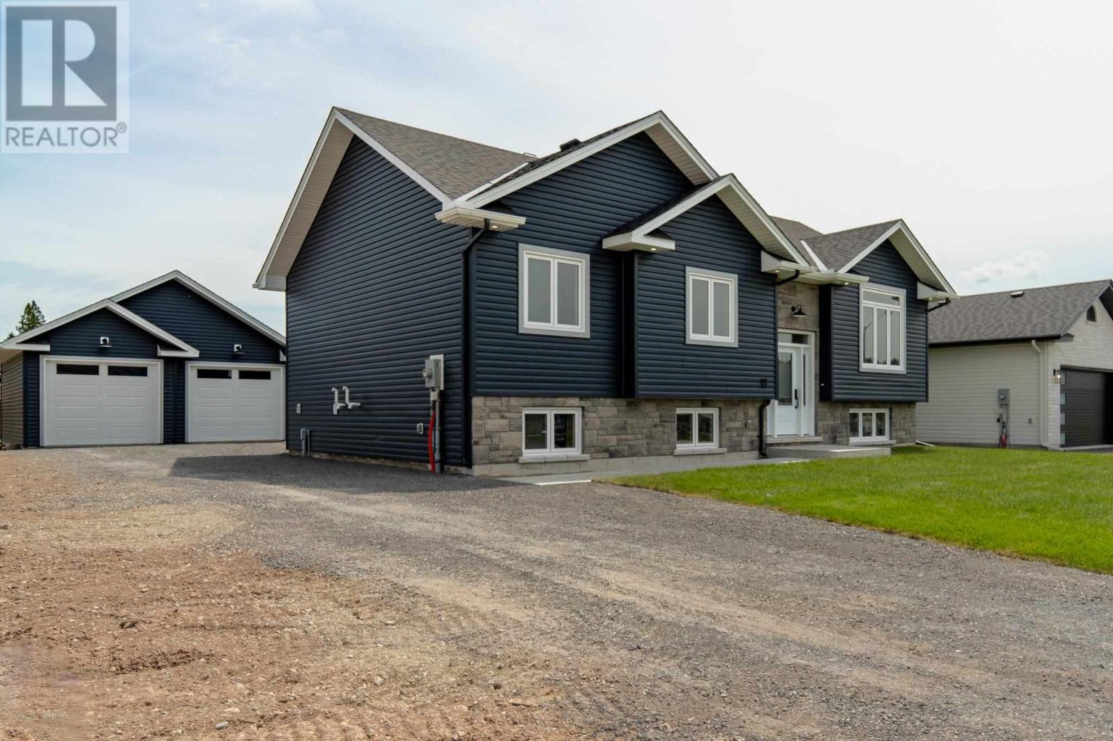 Property Photo:  11 Noah Dr  ON P6C 6E6 