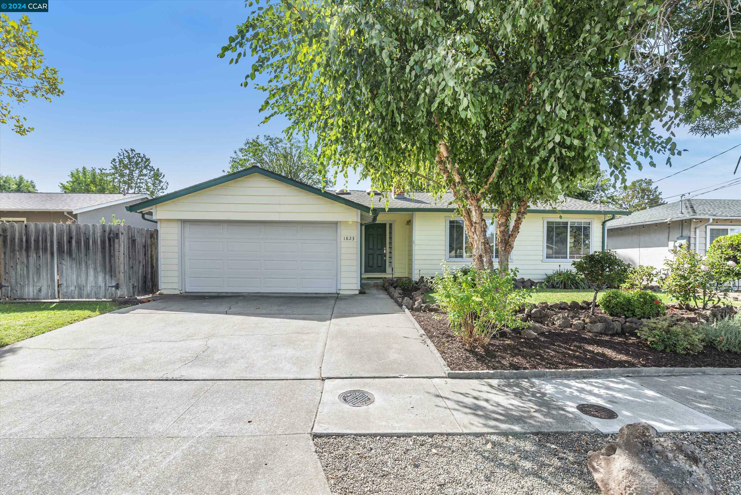 Property Photo:  1823 Lynwood Dr  CA 94519 