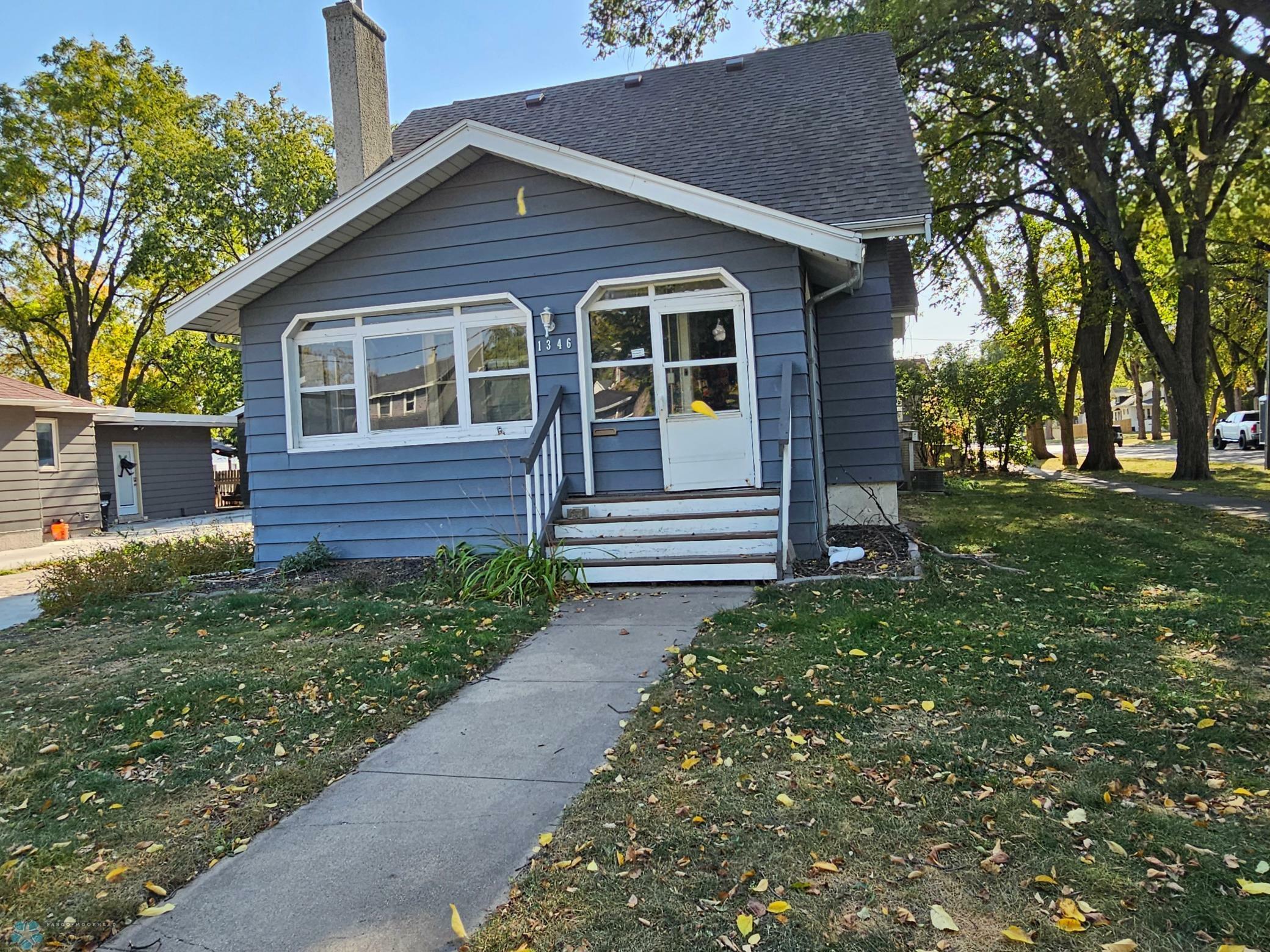 Property Photo:  1346 7th Avenue S  ND 58103 