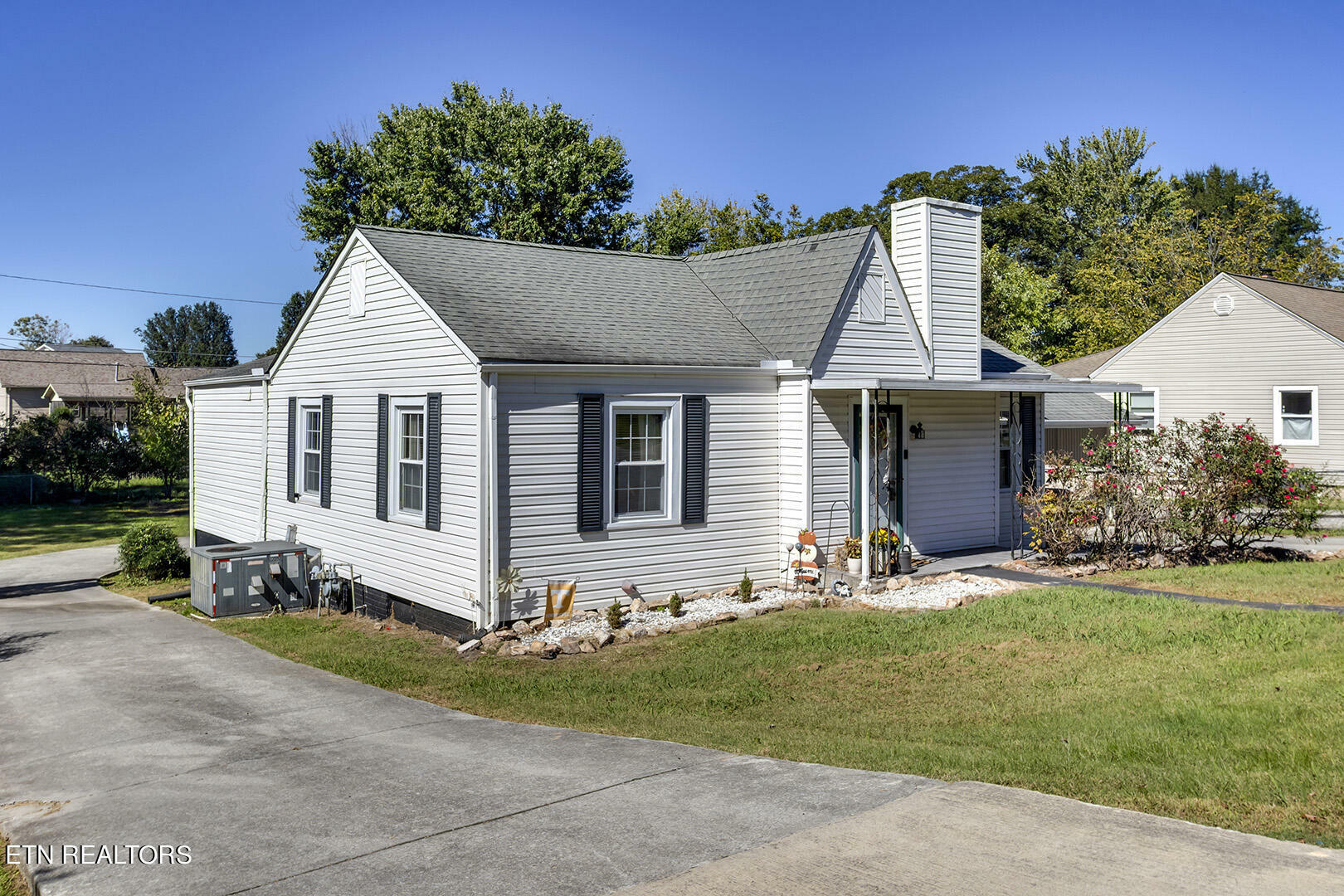 Property Photo:  2521 E Clark Ave  TN 37804 