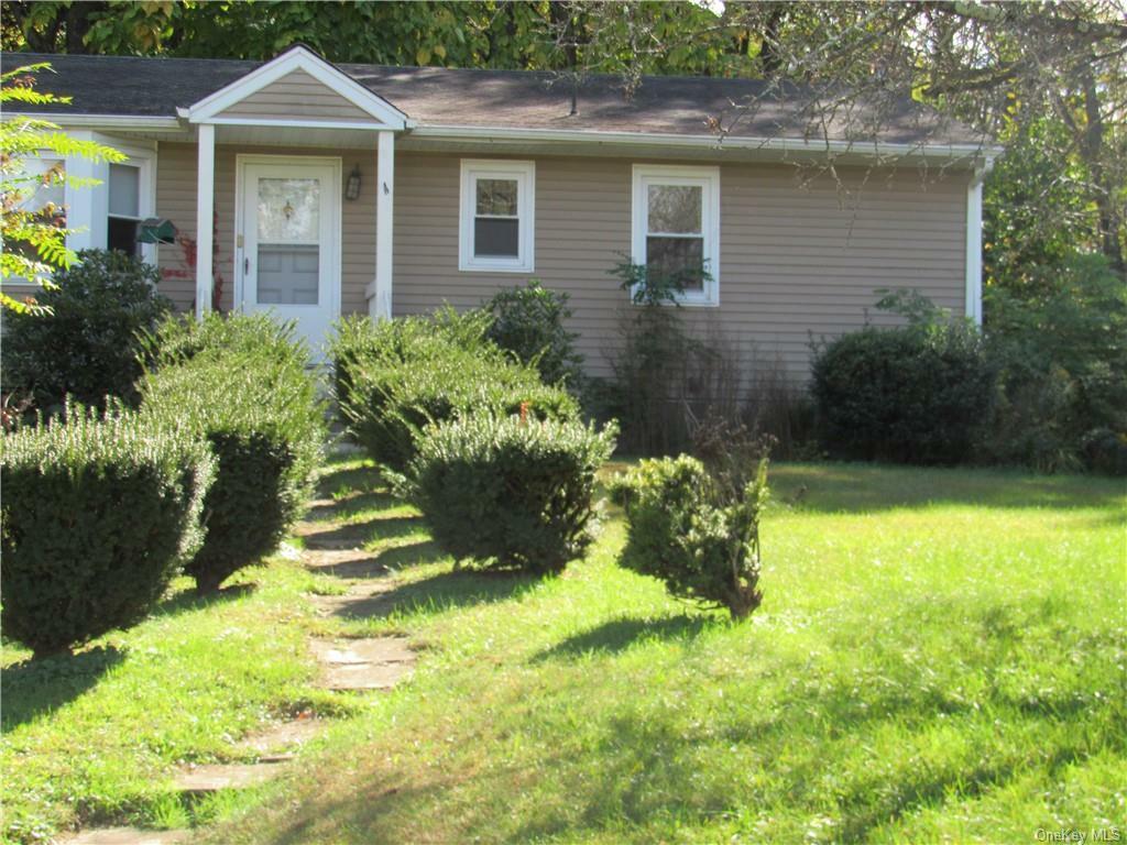 Property Photo:  15 Spencer Drive  NY 12571 