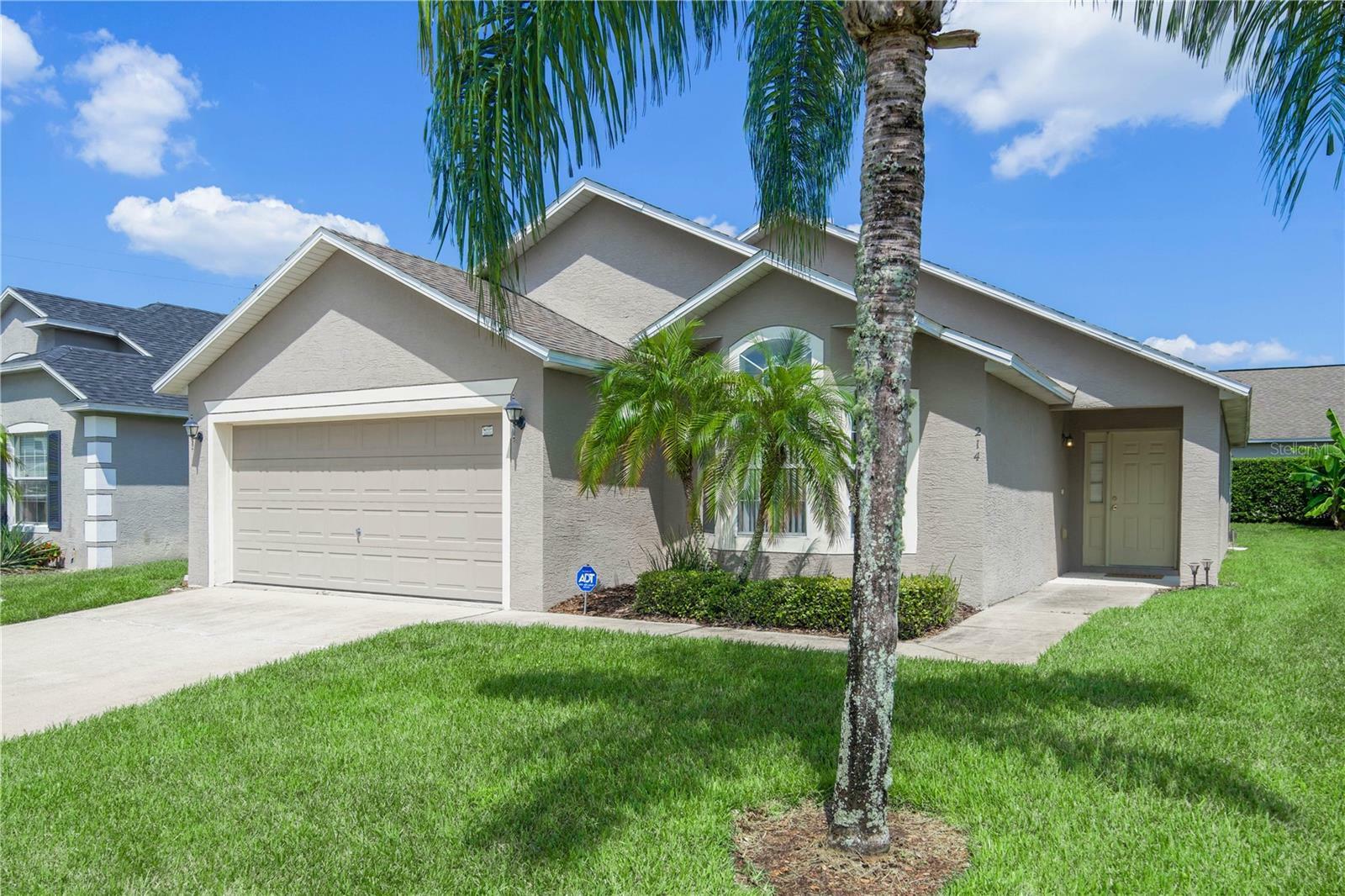 Property Photo:  214 Fox Loop  FL 33837 