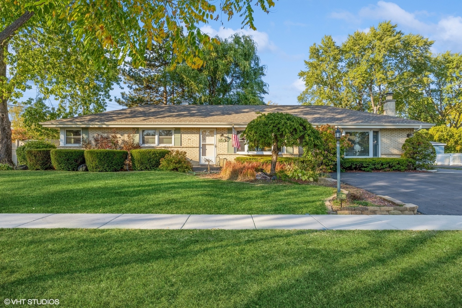 934 E Lilac Drive  Palatine IL 60074 photo