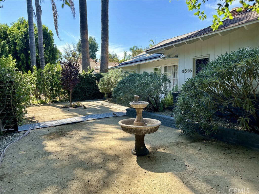 Property Photo:  4515 Sherman Oaks Ave  CA 91403 