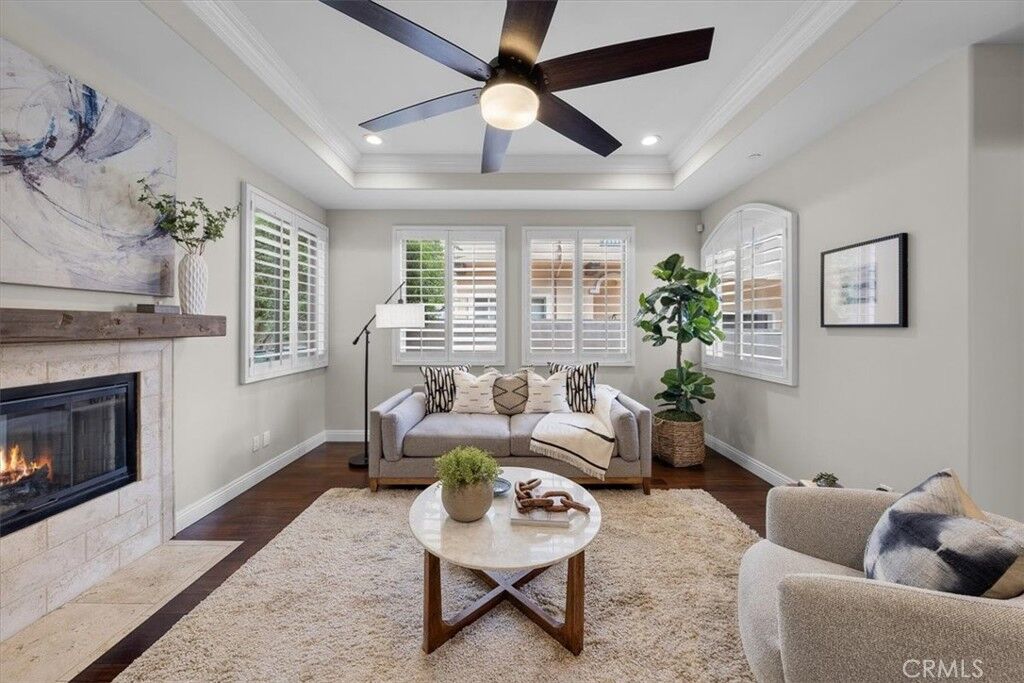 Property Photo: 1909 Warfield Avenue B CA 90278