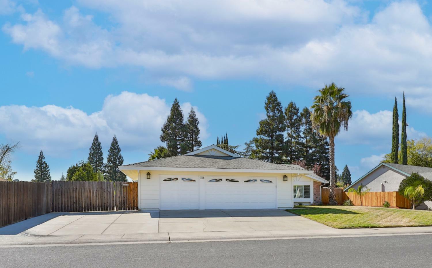 Property Photo:  1838 Incline Way  CA 95661 