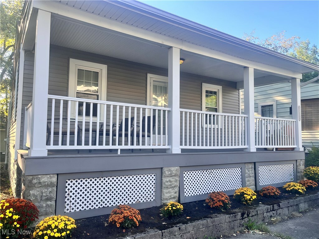 Property Photo: 2413 Pomeroy Place OH 43202