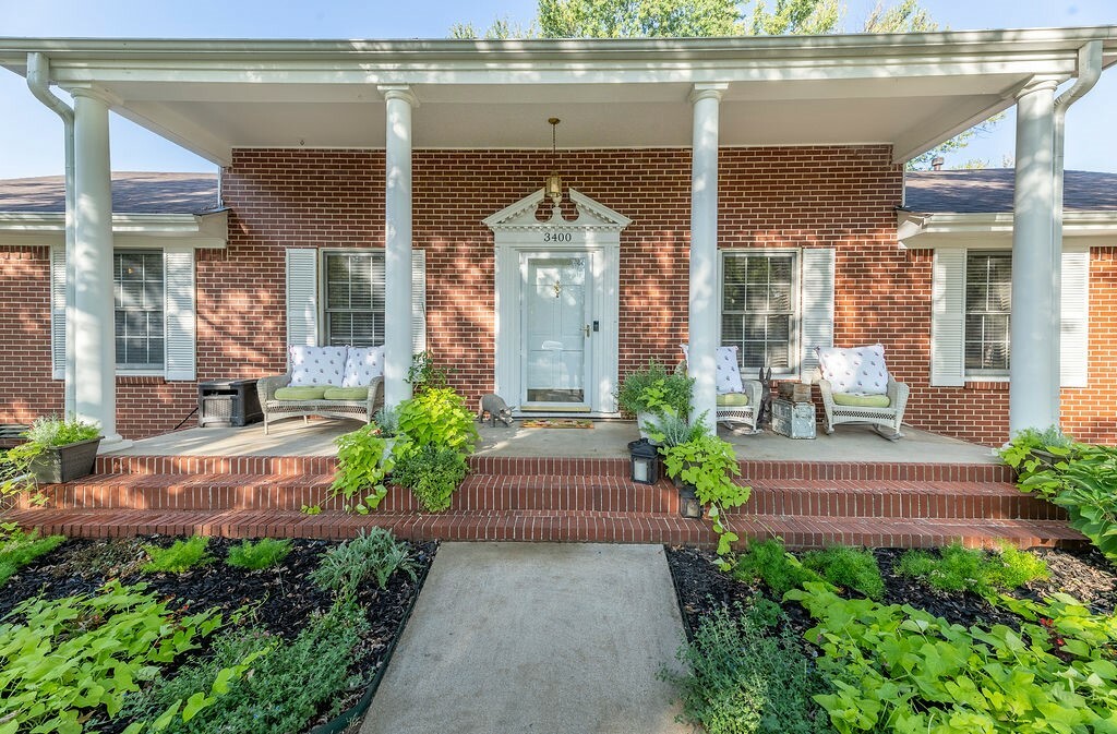 Property Photo:  3400 Diana Street  AR 72764 