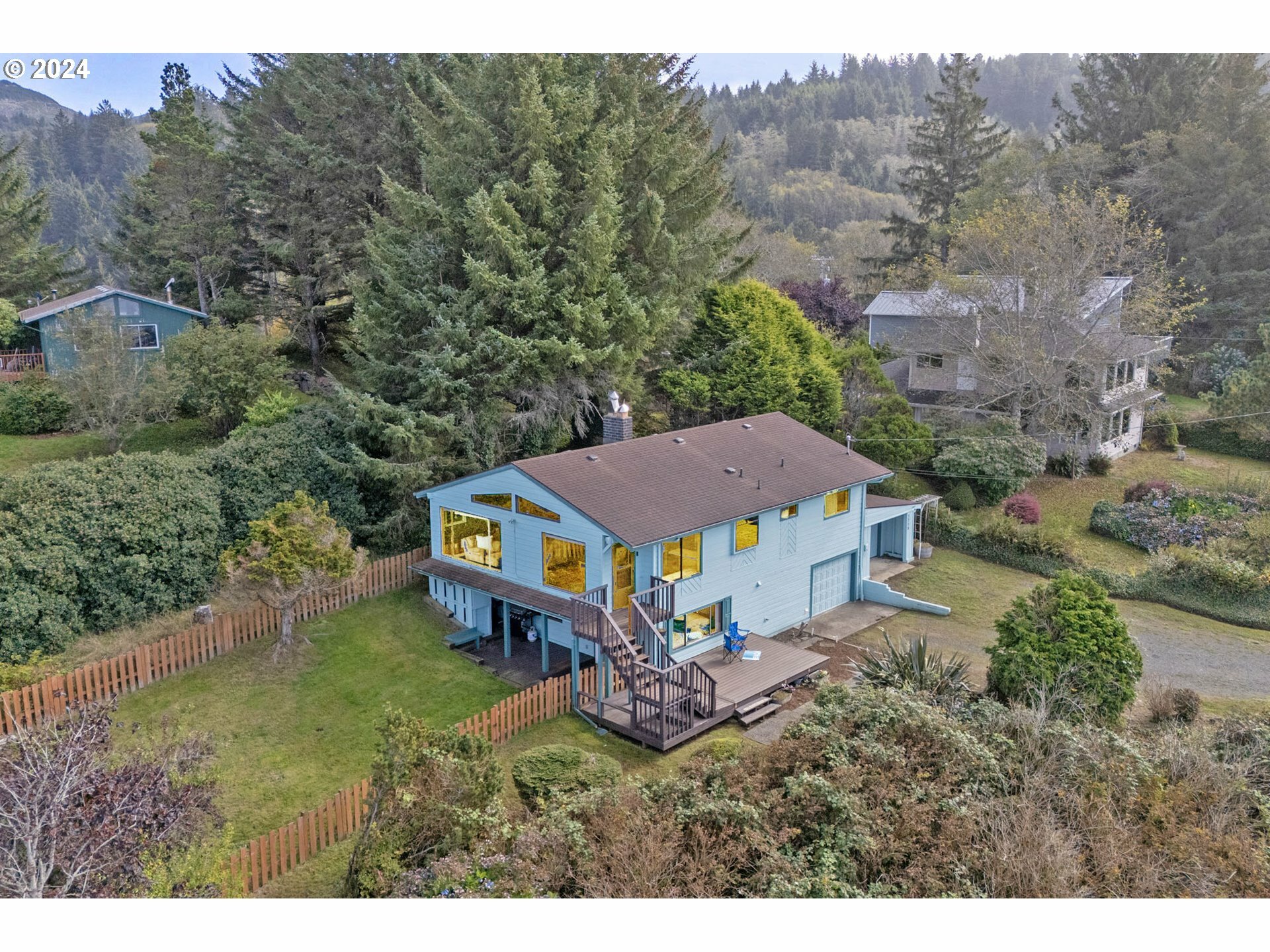 Property Photo: 5258 Grandview St OR 97149