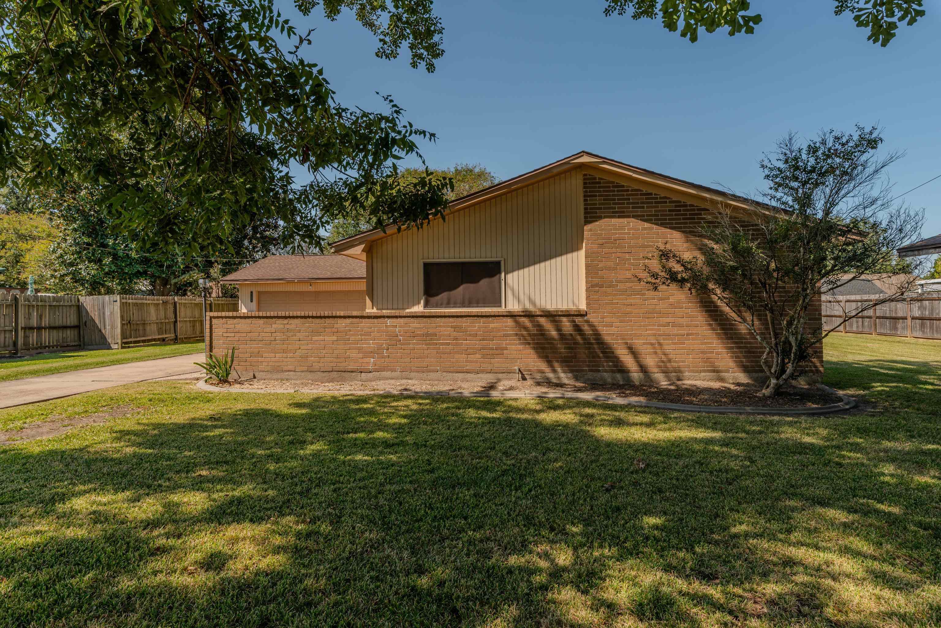 Property Photo:  6249 Capitol  TX 77619 