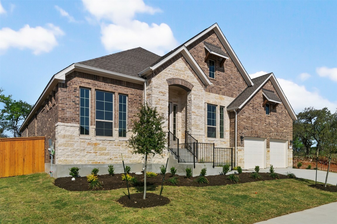 Property Photo: 117 Cherokee Sedge Path TX 78666