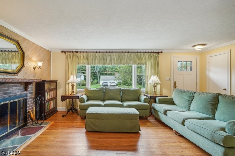 Property Photo:  9 Brentford St  NJ 07950 