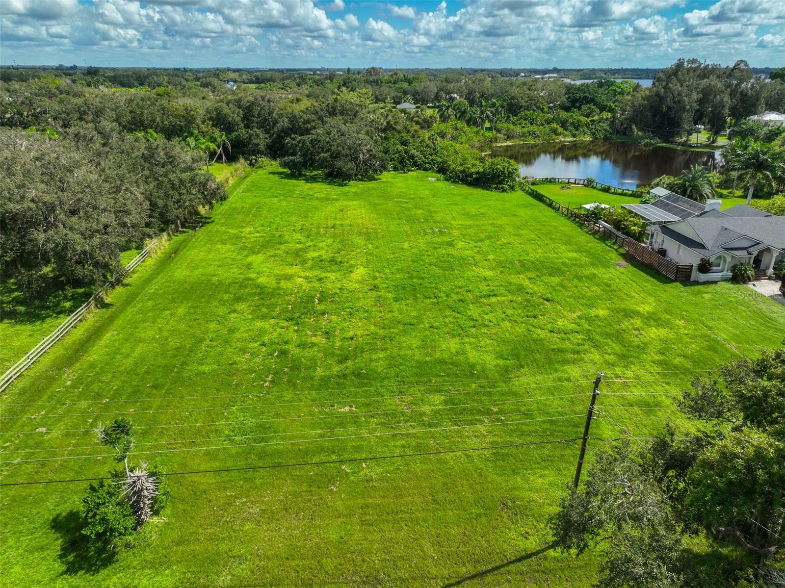 Property Photo:  1480 Center Road  FL 34250 