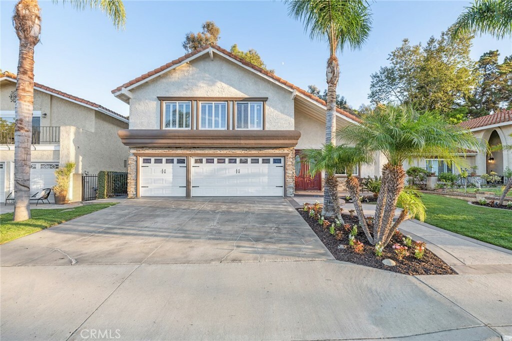 Property Photo:  6832 E Georgetown Circle  CA 92807 