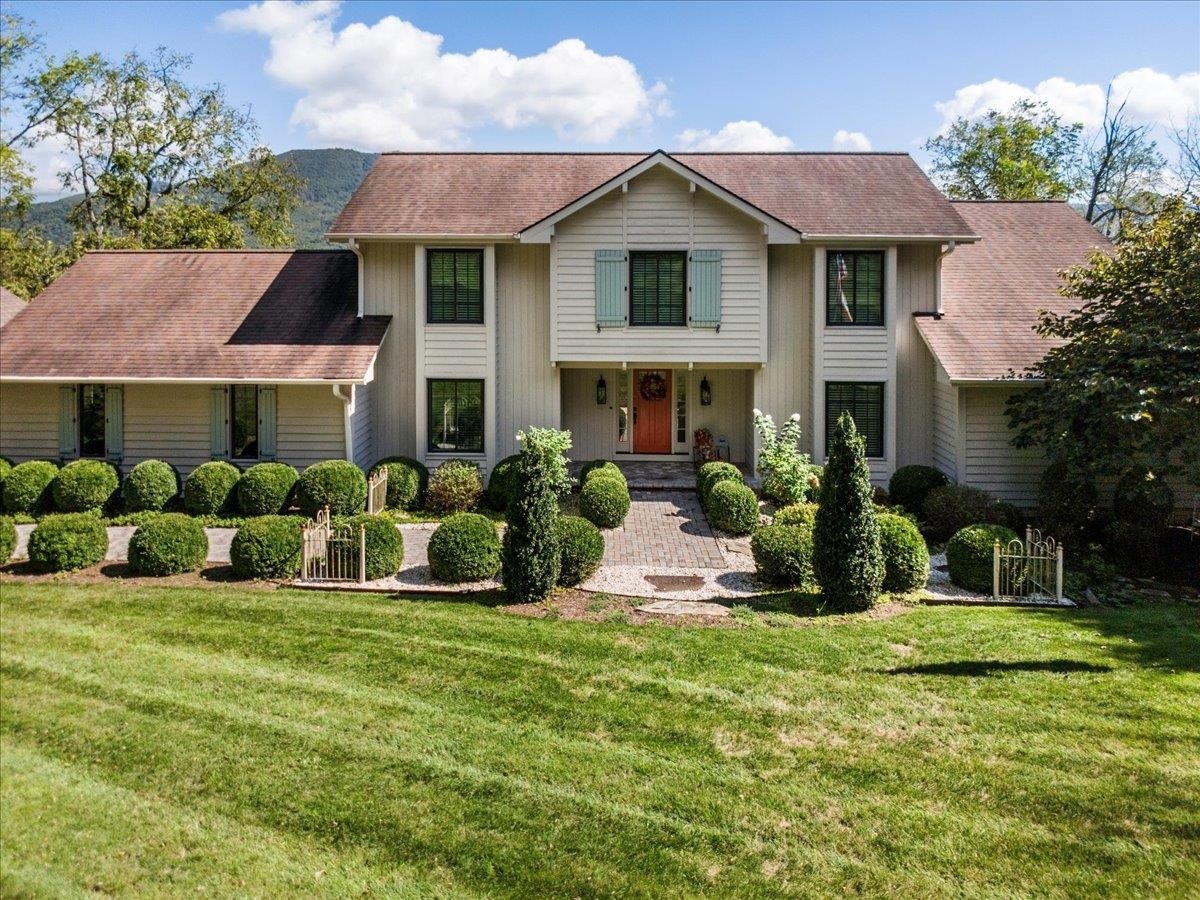 Property Photo:  2592 Woodland Hills Drive  VA 24060 