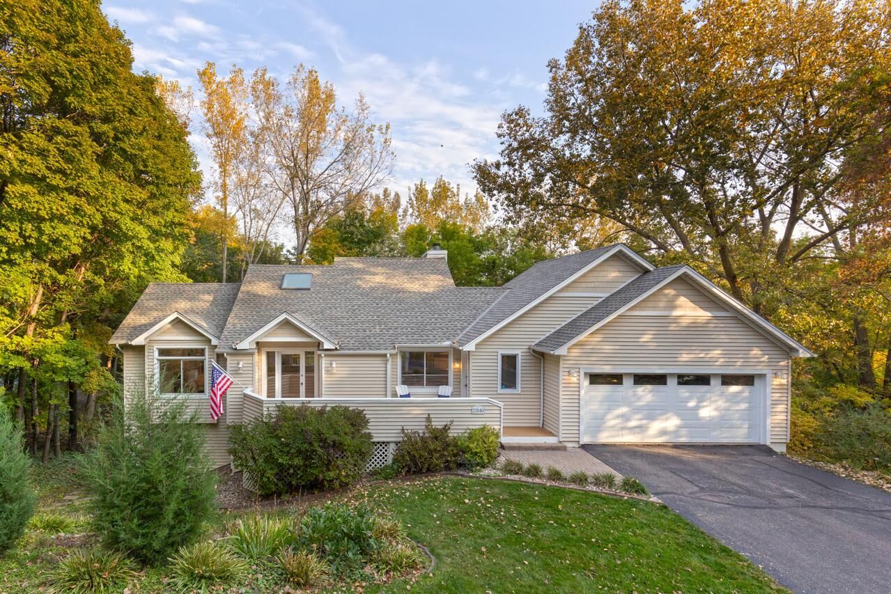 Property Photo: 22040 Stratford Place MN 55331