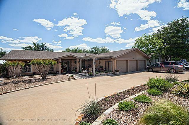 Property Photo:  5703 Choctaw Drive  TX 76049 