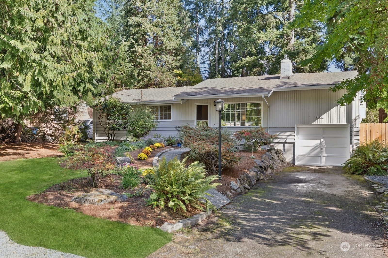 Property Photo:  24231 107th Place W  WA 98020 