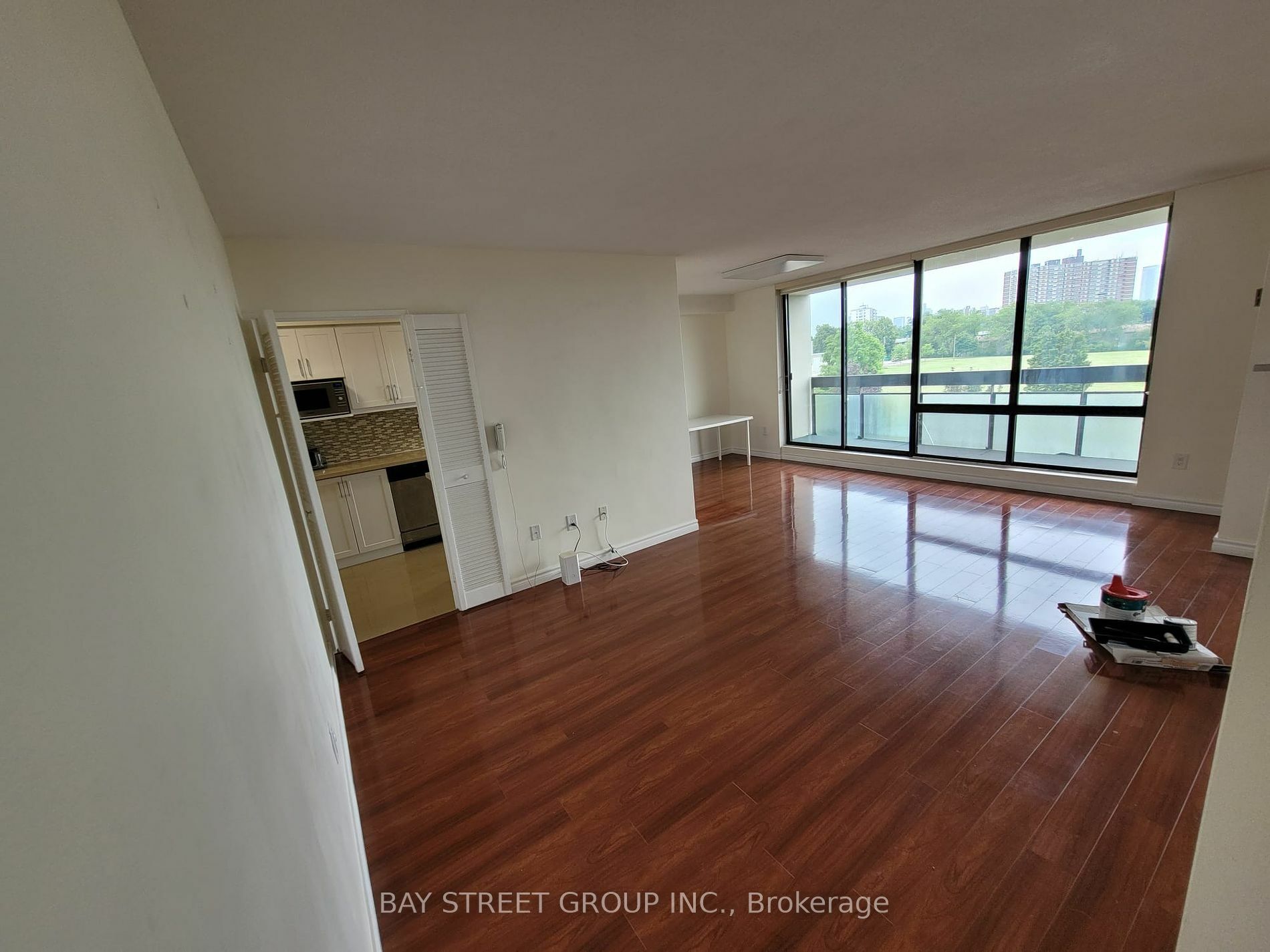 Property Photo:  260 Seneca Hill Dr 609  ON M2J 4S6 