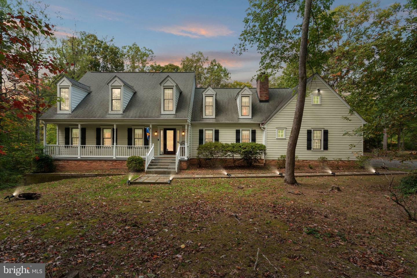 Property Photo:  9940 Hampton Road  VA 22039 