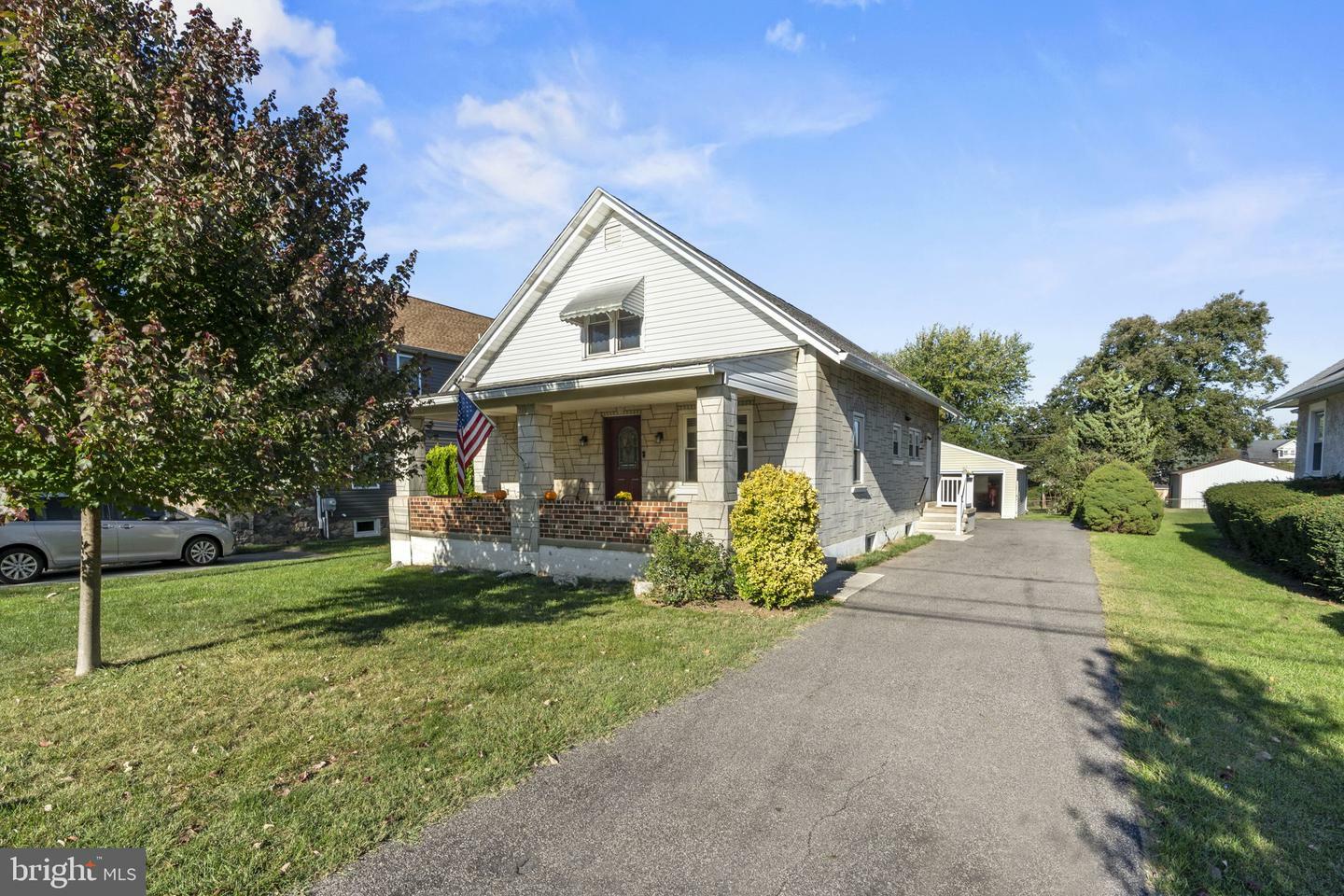 Property Photo:  230 Glenwood Road  PA 19406 