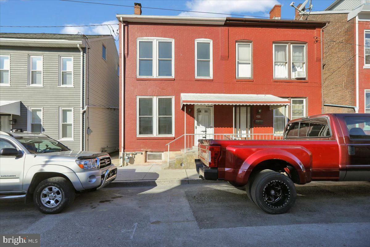 433 N 11th Street  Lebanon PA 17046 photo
