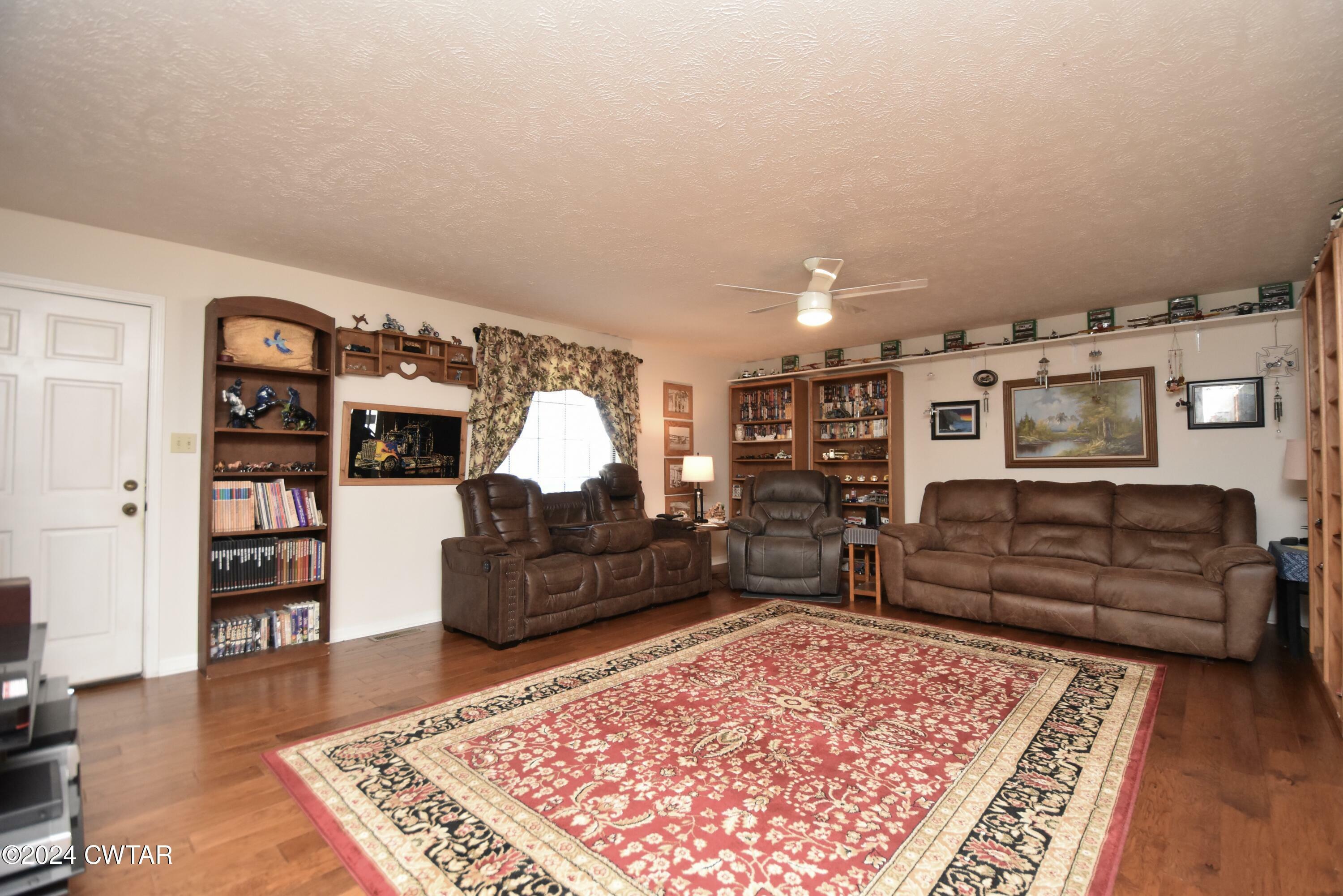 Property Photo:  425 W University Parkway  TN 38305 