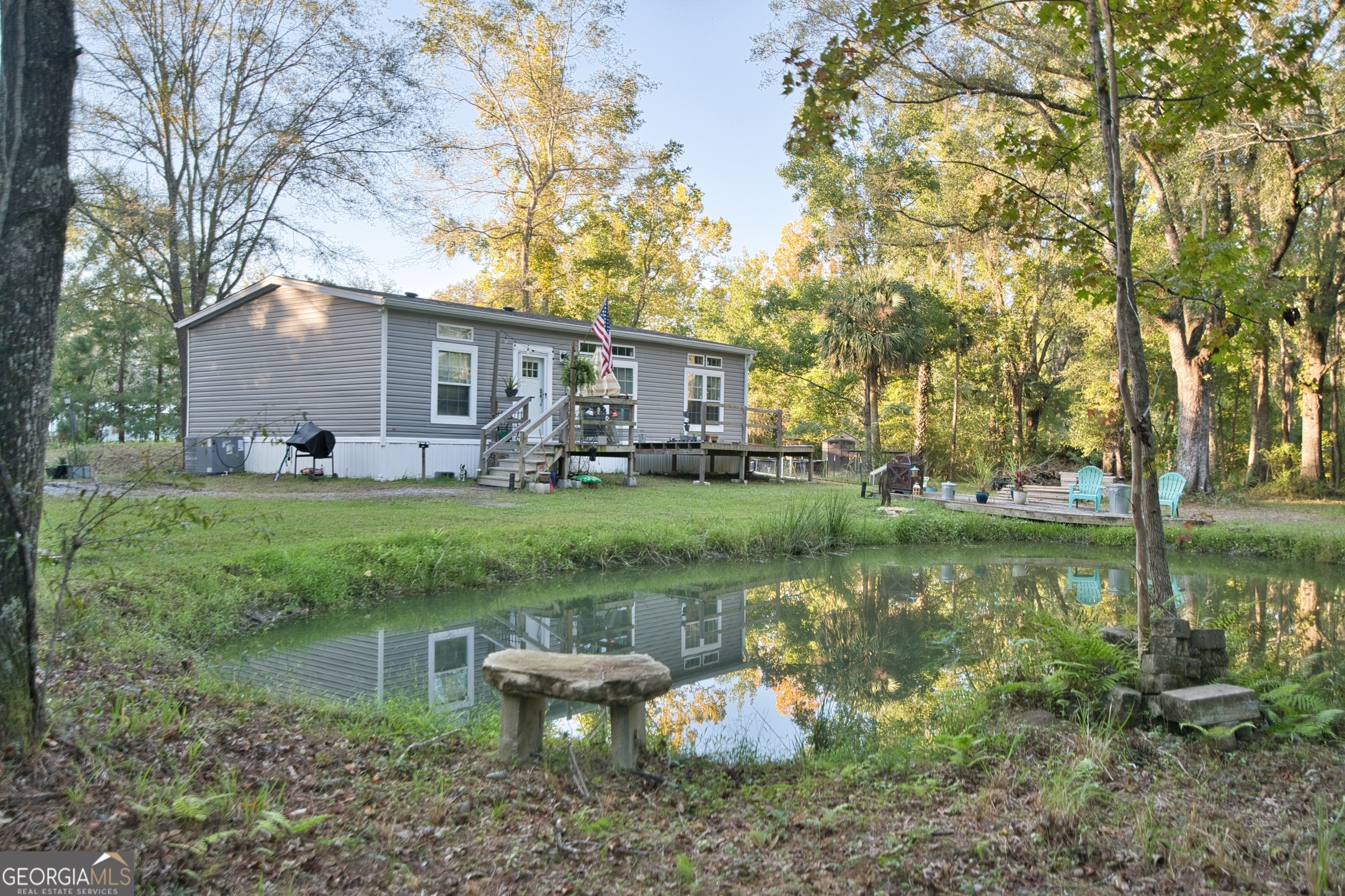 Property Photo:  195 Howe Thalman Road  GA 31523 