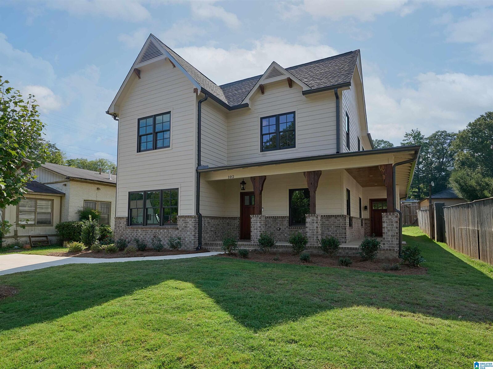 Property Photo: 102 Oglesby Avenue AL 35209