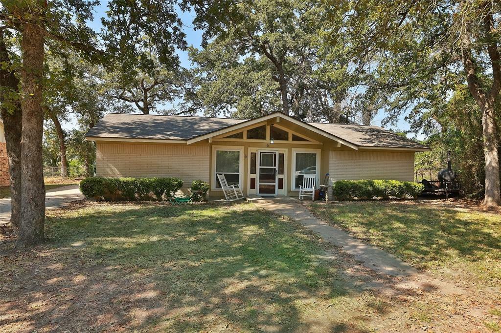 Property Photo:  6 Acapulco Lane  TX 77871 