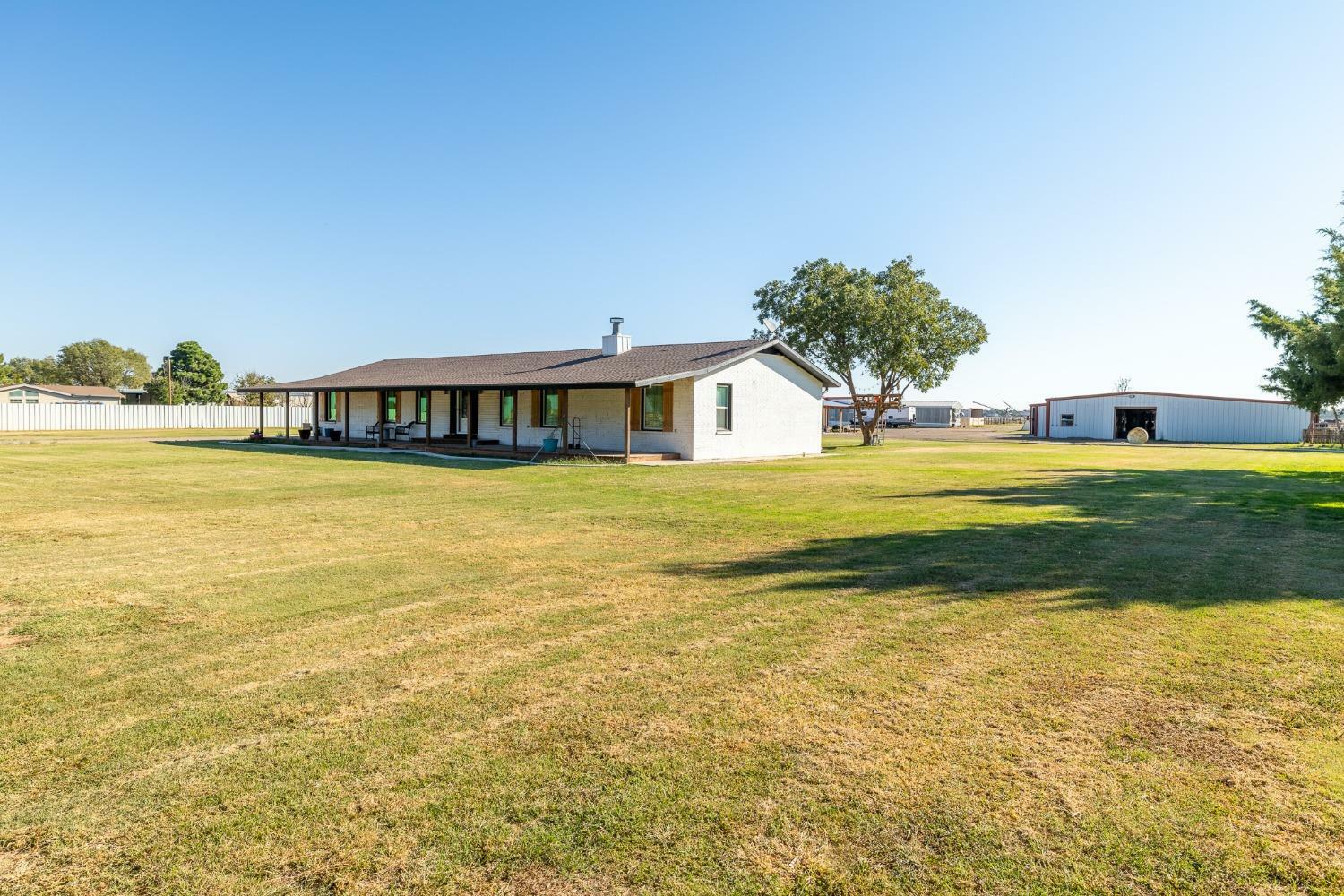 Property Photo:  15503 County Road 1300  TX 79358 