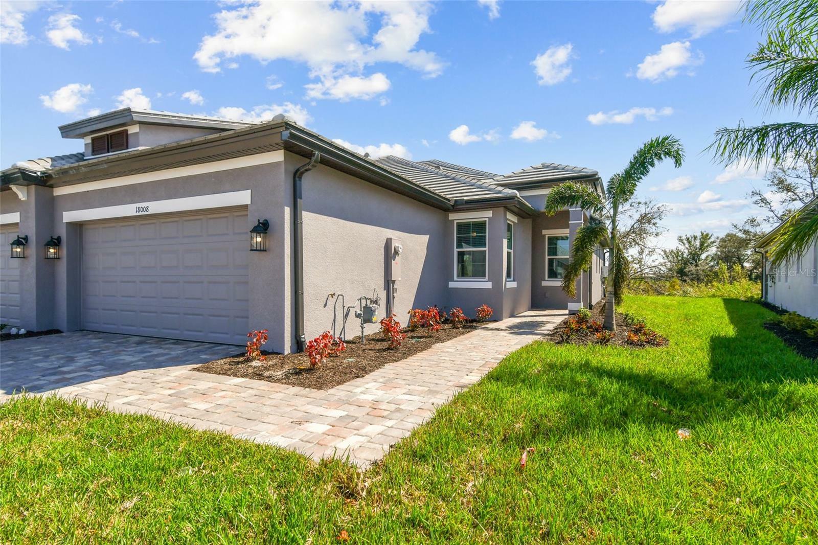 Property Photo:  18008 Cherished Loop  FL 34211 