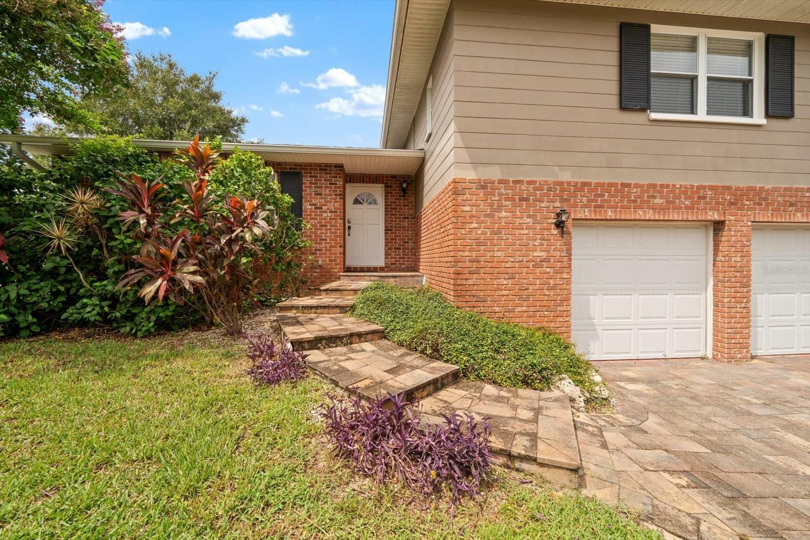 Property Photo:  8212 Forest Circle  FL 33776 