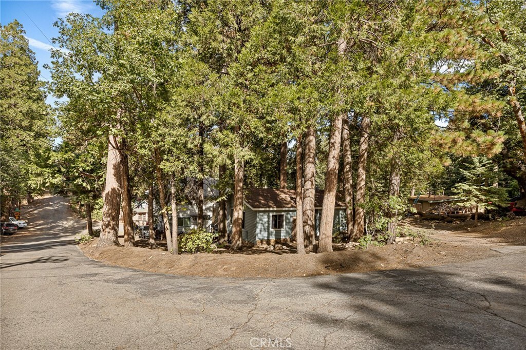 Property Photo:  31634 Valley View Drive  CA 92382 