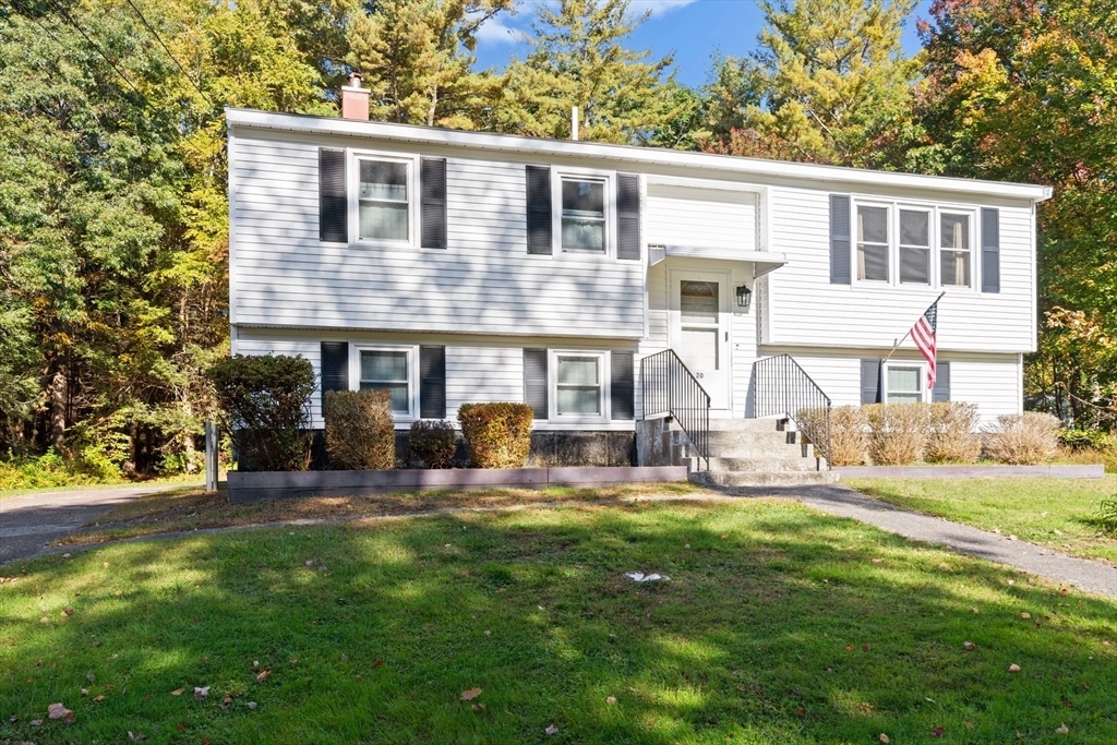 Property Photo:  20 Bayberry Ln  MA 01952 