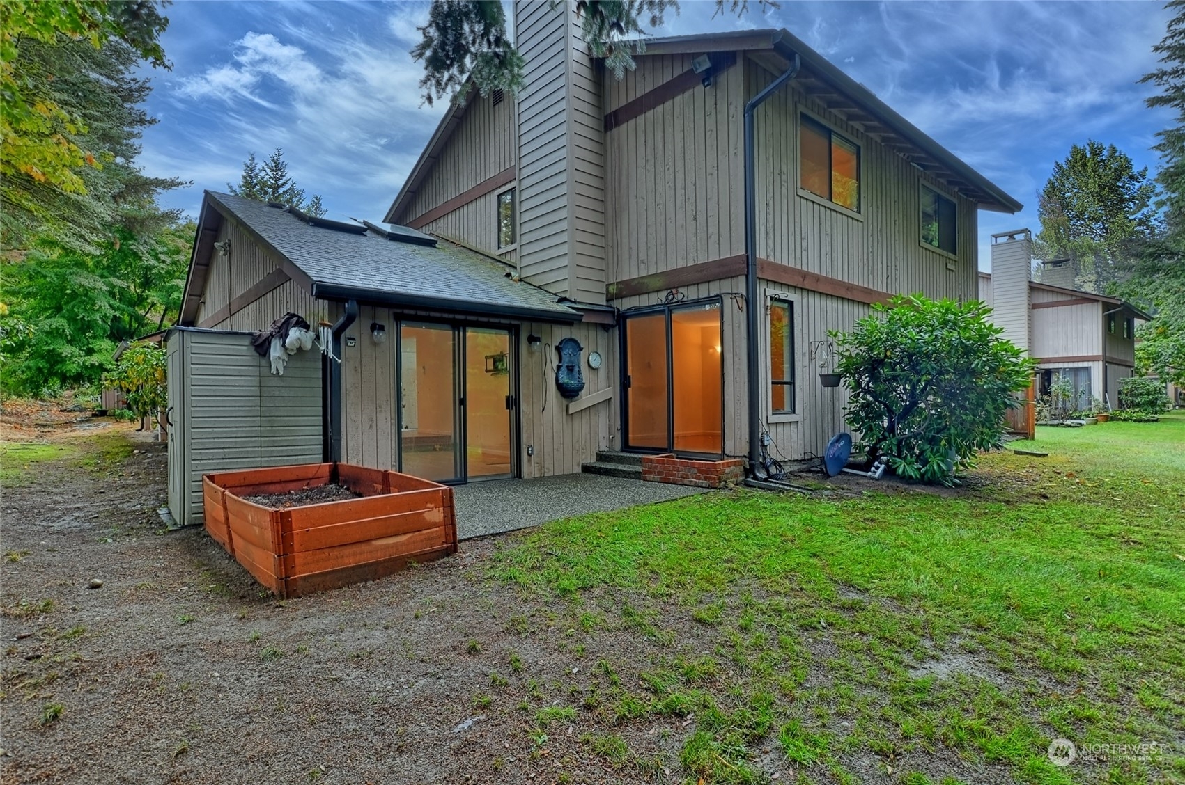 Property Photo:  4157 145th Avenue NE H2  WA 98007 