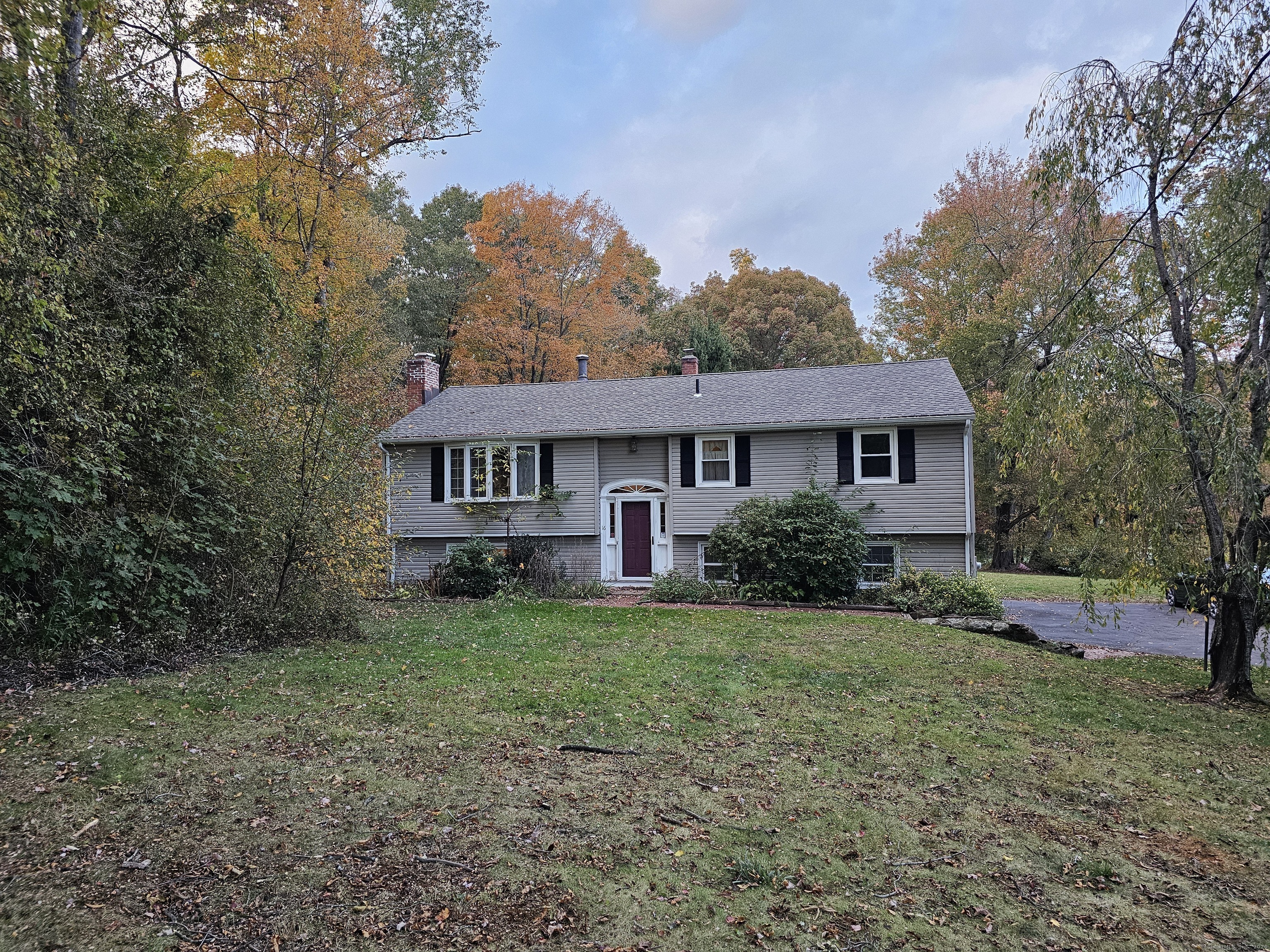 Property Photo:  16 McNabola Lane  CT 06492 